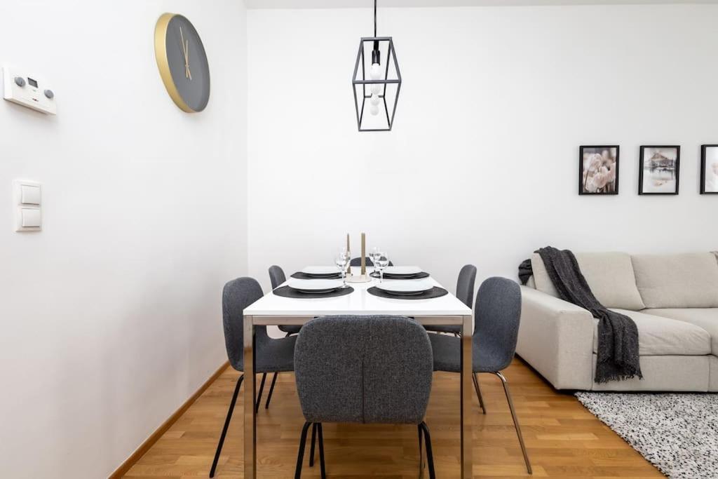Orestaliving - 2Br On The Danube Canal เวียนนา ภายนอก รูปภาพ